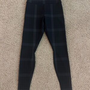 ALO Yoga Black Plaid Leggings